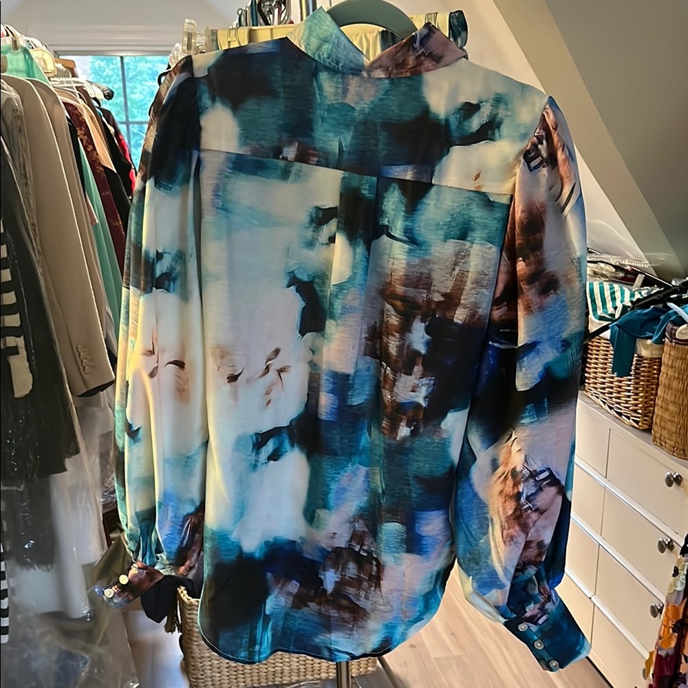 Abstract Blue Button Down Shirt - Picture 3 of 5